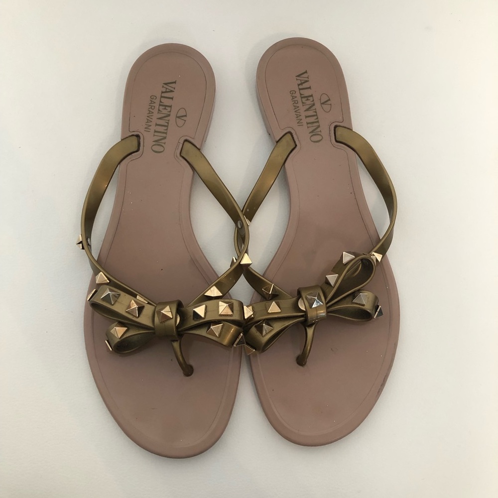 Valentino Rubber Rockstud Thong Sandals
